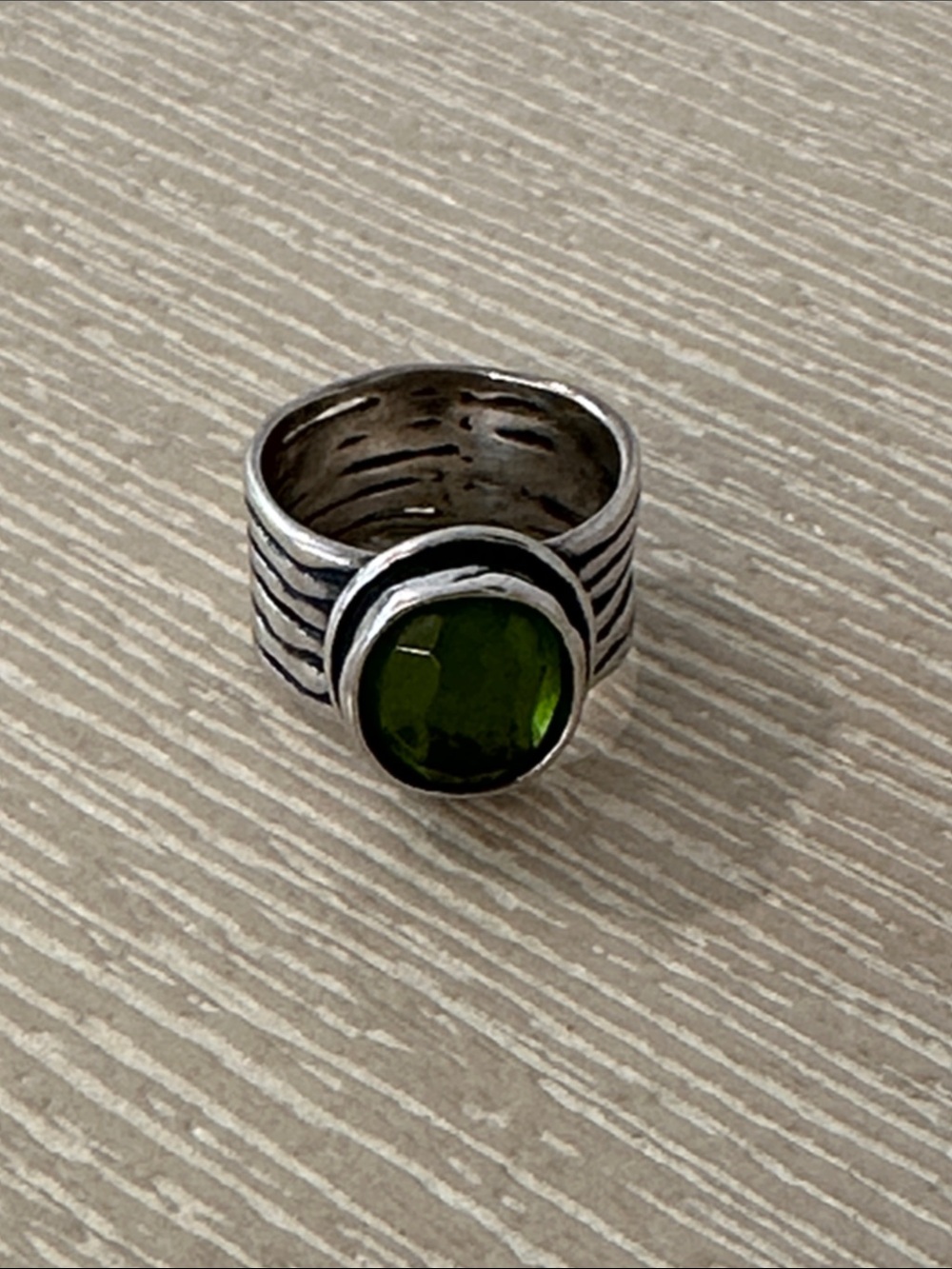Silpada Olive Green Stone Sterling Silver Band Ring